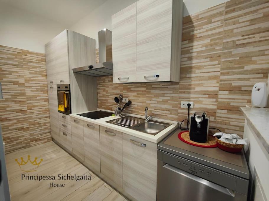 Principessa Sichelgaita House Villa Salerno Dış mekan fotoğraf